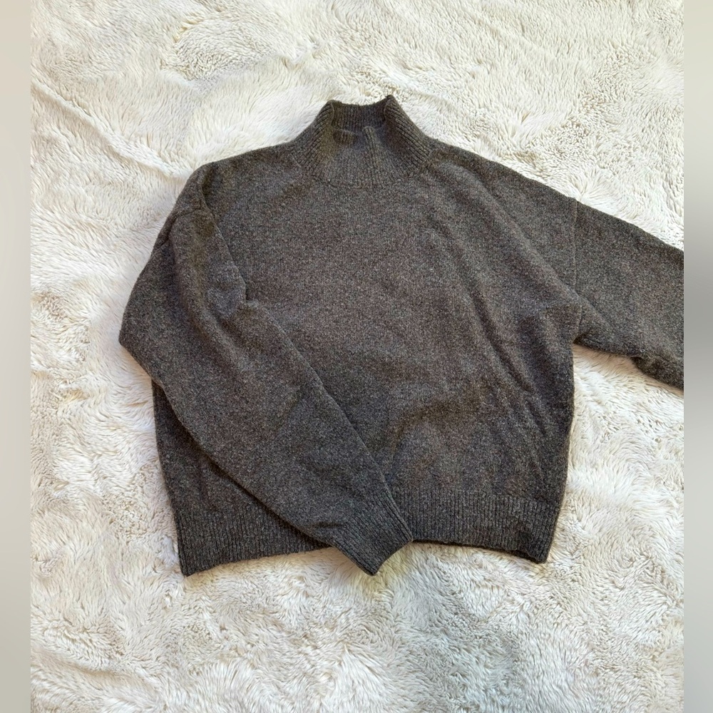 H&M small Turtle Neck Sweater